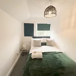 Two Bedroom Flat In Road Apartamento Bristol