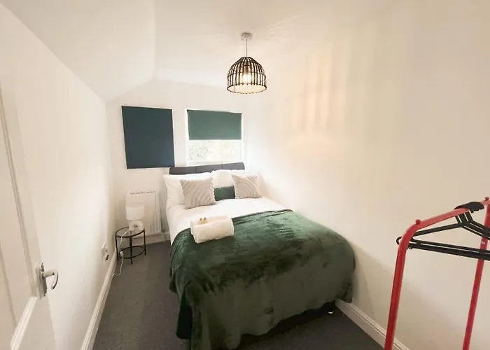 Two Bedroom Flat In Road Apartman *